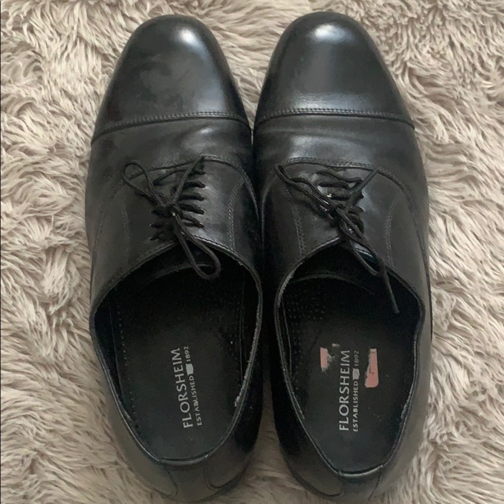 Men’s Dress Shoe - Picture 2 of 4